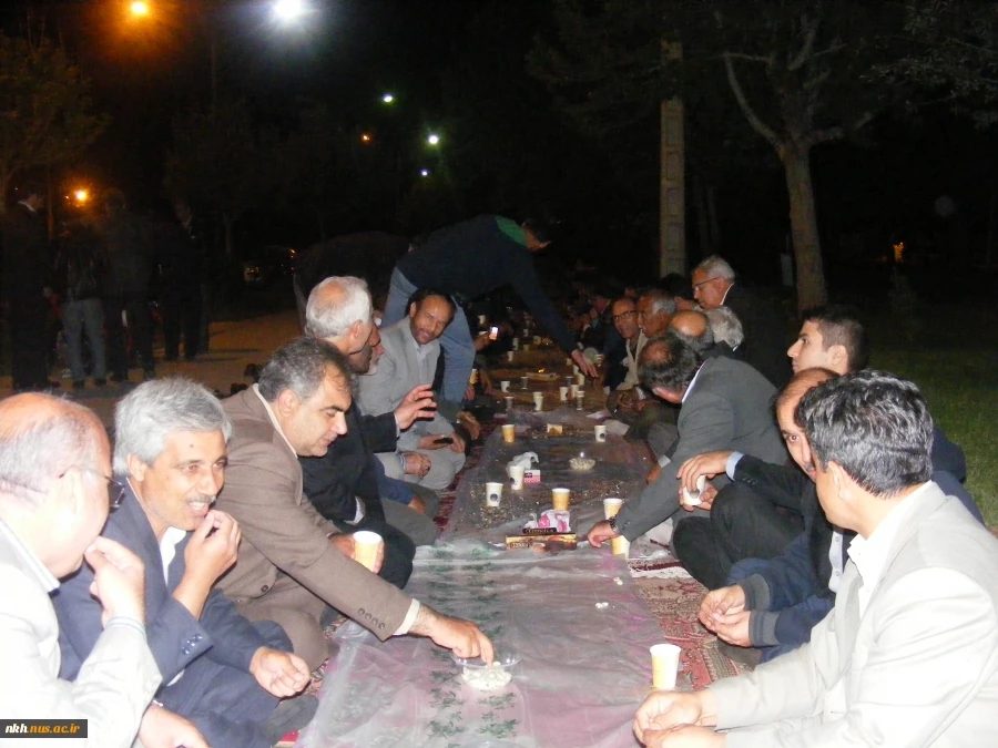 برگزاری مراسم بزرگداشت روز معلم با حضور اساتیدو بازنشستگان در آموزشکده فنی پسران بجنورد(دارالفنون) در مجموعه توریستی - تفریحی بش قارداش بجنورد 2