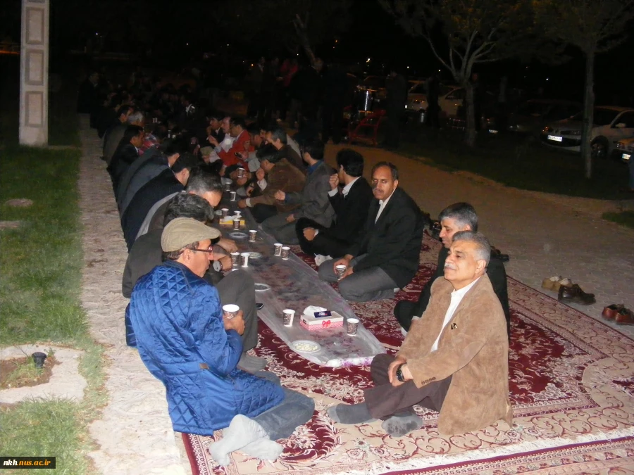 برگزاری مراسم بزرگداشت روز معلم با حضور اساتیدو بازنشستگان در آموزشکده فنی پسران بجنورد(دارالفنون) در مجموعه توریستی - تفریحی بش قارداش بجنورد 2