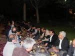 برگزاری مراسم بزرگداشت روز معلم با حضور اساتیدو بازنشستگان در آموزشکده فنی پسران بجنورد(دارالفنون) در مجموعه توریستی - تفریحی بش قارداش بجنورد 2