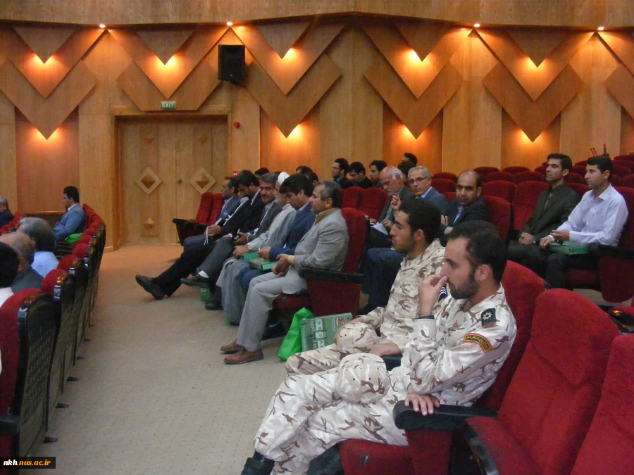 رایزنی رئیس آموزشکده فنی پسران بجنورد با خیرین مدرسه‌ساز درهیجدهمین جشنواره خیرین مدرسه ساز در بجنورد 3