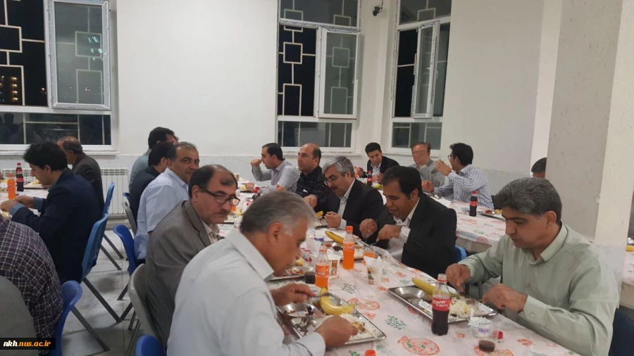 برگزاری آیین بزرگداشت روز معلم و استاد در آموزشکده فنی وحرفه ای پسران بجنورد(دارالفنون) 3