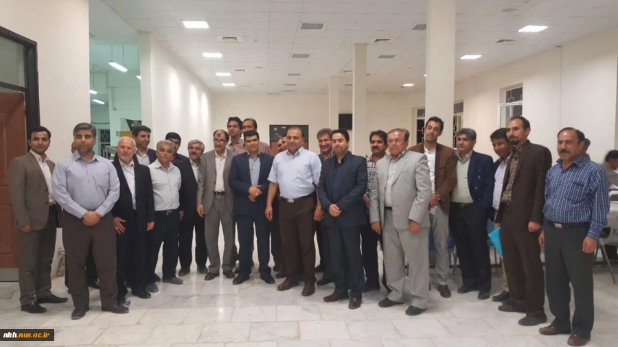 برگزاری آیین بزرگداشت روز معلم و استاد در آموزشکده فنی وحرفه ای پسران بجنورد(دارالفنون) 17