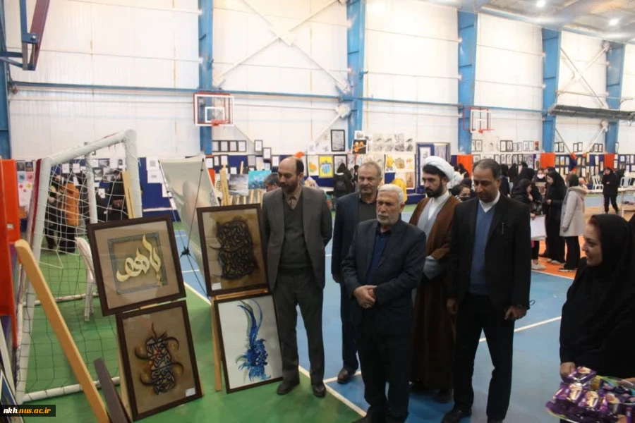 برپایی نمایشگاه آثار هنری و دست سازه های دانشجویان آموزشکده دختران بجنورد 7