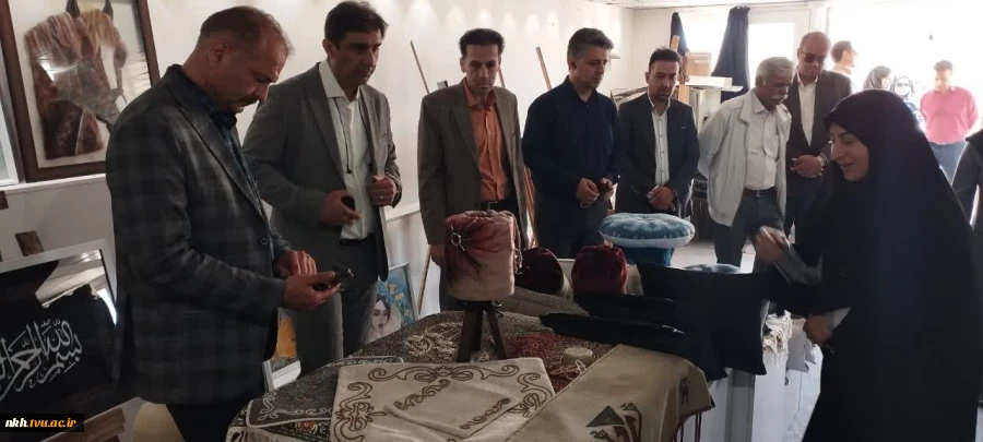 بازدید رئیس اتاق اصناف استان خراسان شمالی به همراه روسای اتحادیه های پوشاک، خیاطان و آبنبات سازی از آموزشکده دختران بجنورد 5